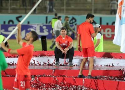 اتفاق ویژه در جشن قهرمانی،برخود سرد باقری با مدیرعامل پرسپولیس