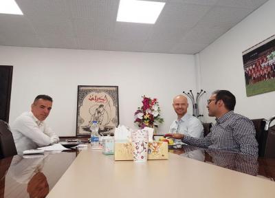 مدیر عامل پرسپولیس با مدیر فنی آموزشگاه فوتبال رئال بتیس دیدار کرد