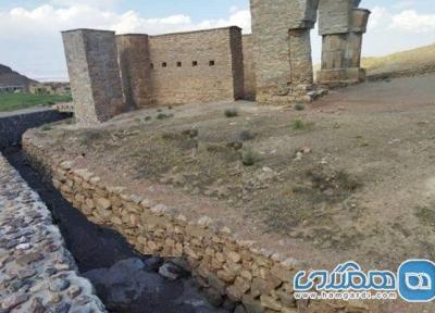 خاتمه بازسازی دیوار چینی مسیل آتشکده تاریخی آتشکوه محلات